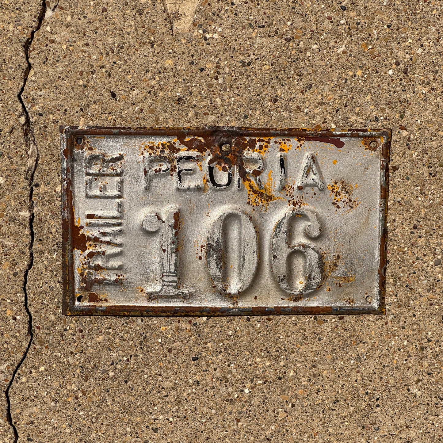 Photo of a 1910 Era Illinois Peoria Trailer License Plate Auto Tag Garage Decor Vintage 106