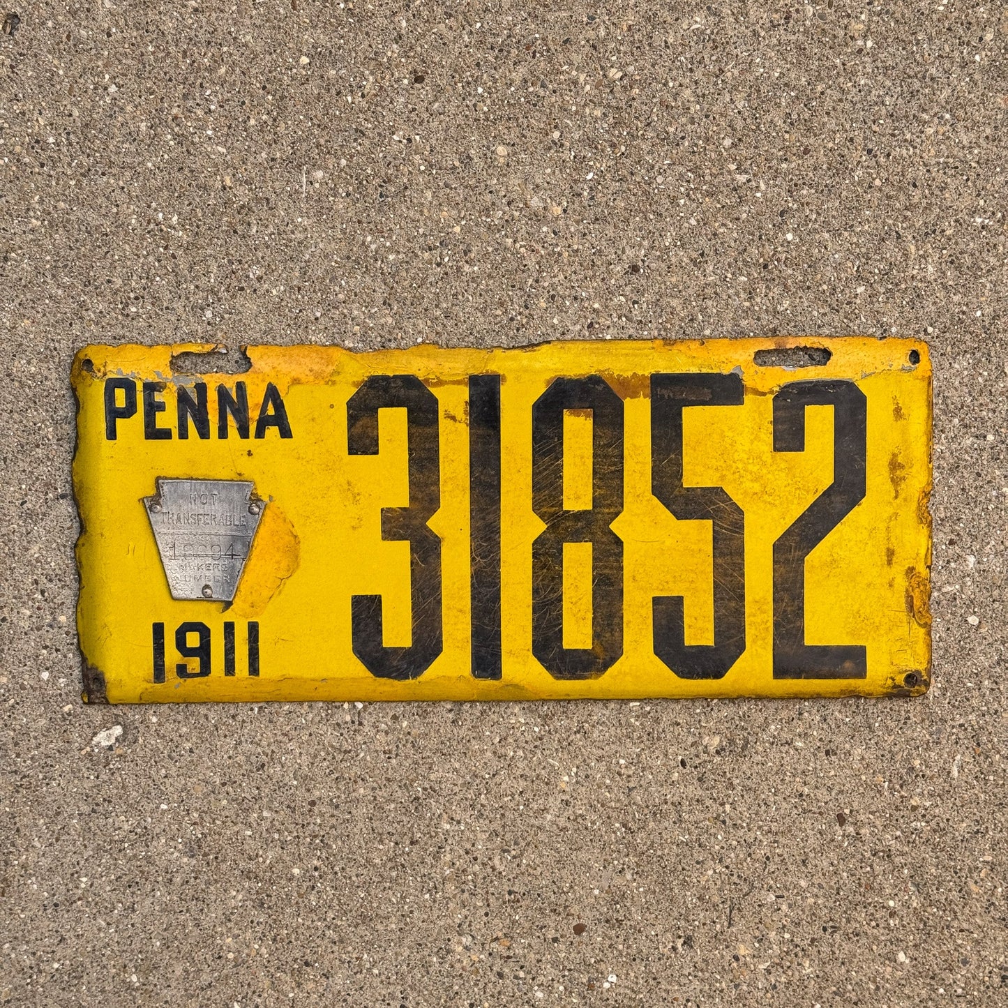 Photo of a 1911 Pennsylvania Porcelain License Plate Auto Tag Garage Decor Vintage BEVELED 31852