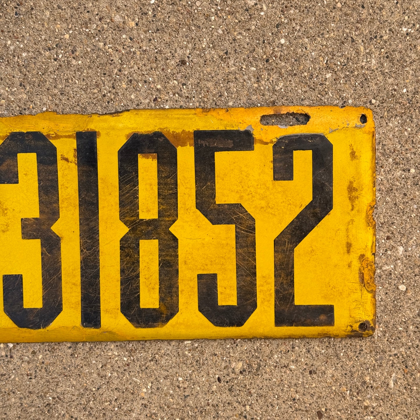 1911 Pennsylvania Porcelain License Plate Auto Tag BEVELED 31852