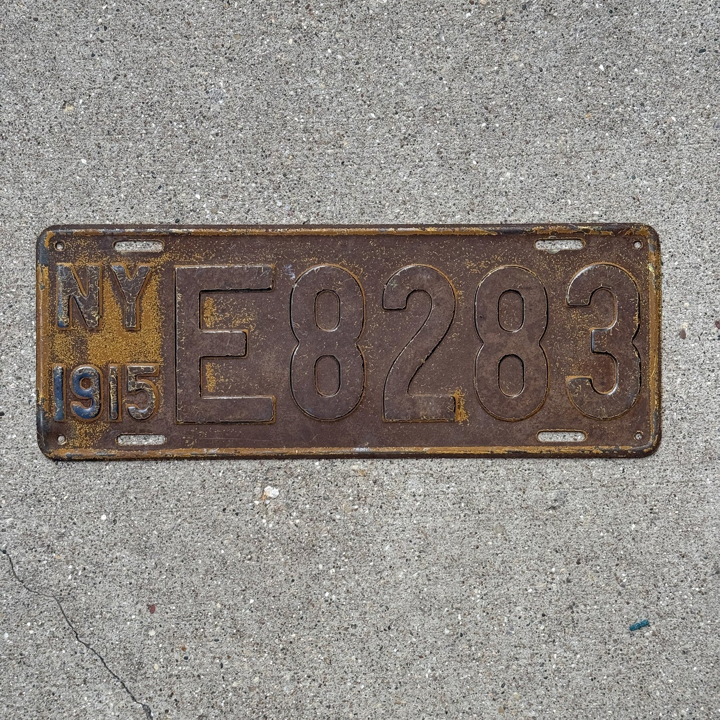 Photo of a 1915 New York License Plate Auto Tag Garage Decor Vintage E 8283