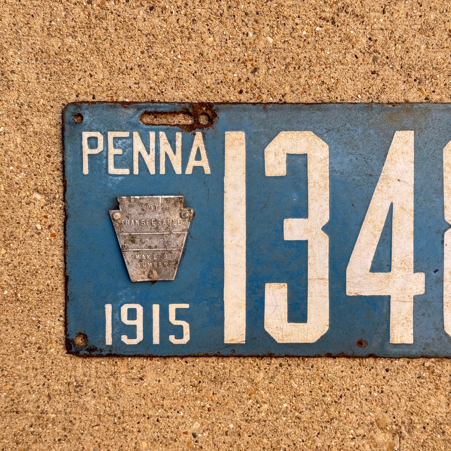 1915 Pennsylvania Porcelain License Plate Auto Tag 134865