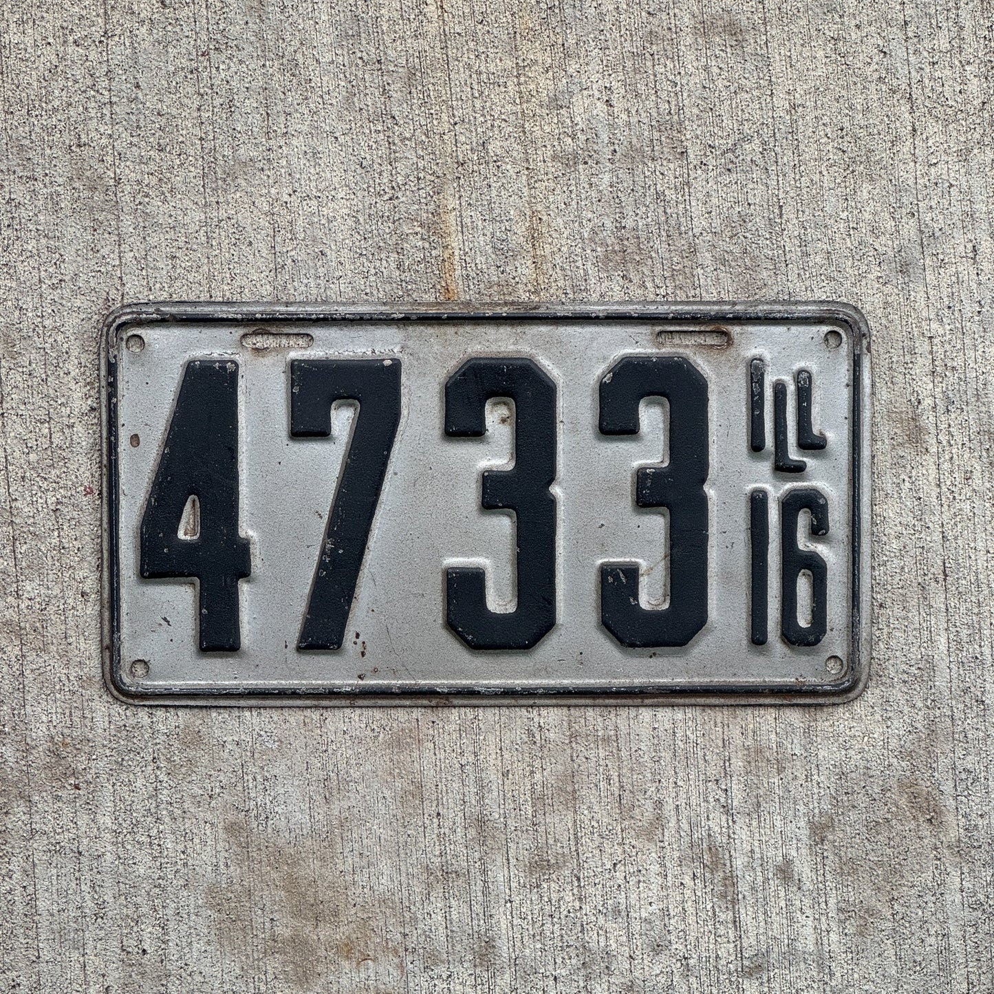 Photo of a 1916 Illinois License Plate Auto Tag Garage Decor Vintage Low Number Four Digit 4733 with original patina