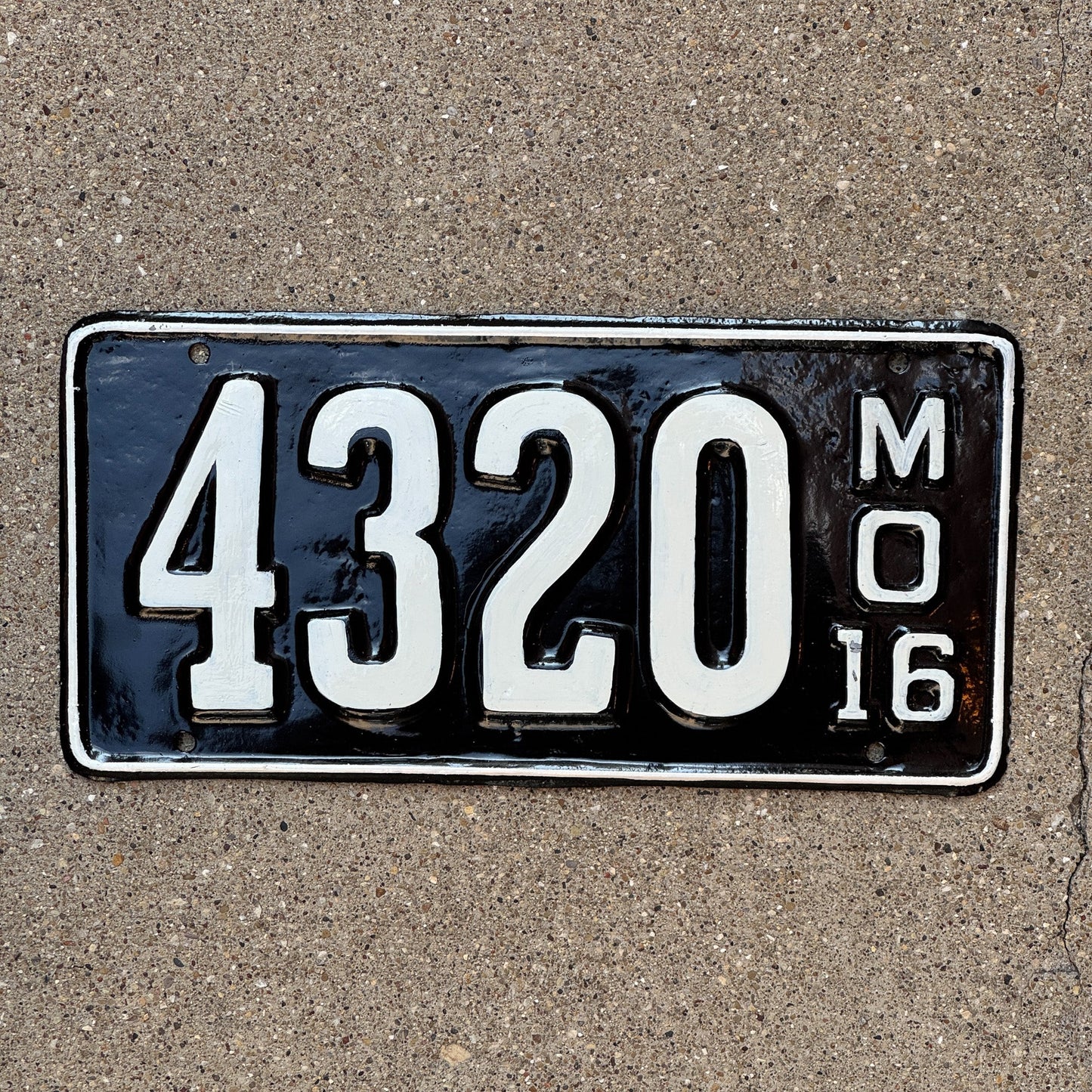 Photo of a 1916 Missouri License Plate Auto Tag Garage Decor Vintage Four Digit 4320