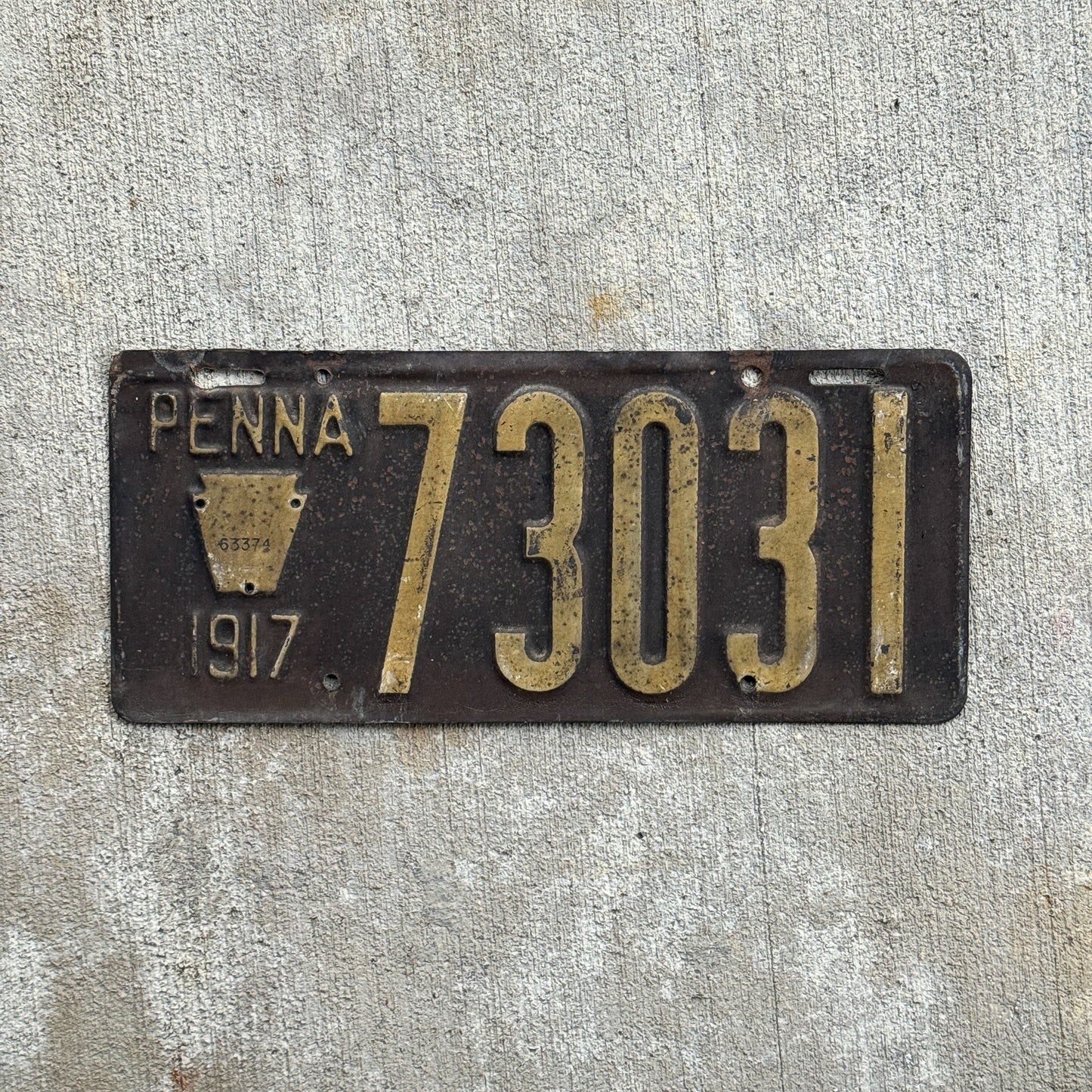 Photo of a 1917 Pennsylvania License Plate Auto Tag Garage Decor Vintage 73031 with original patina