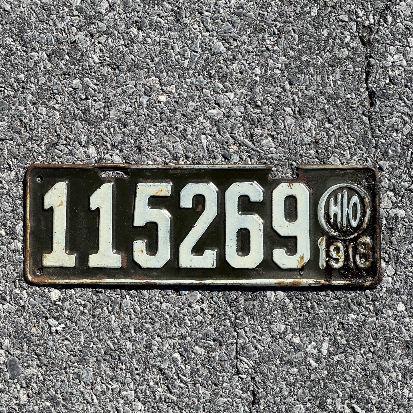Photo of a 1918 Ohio License Plate Auto Tag Garage Decor Vintage 115269