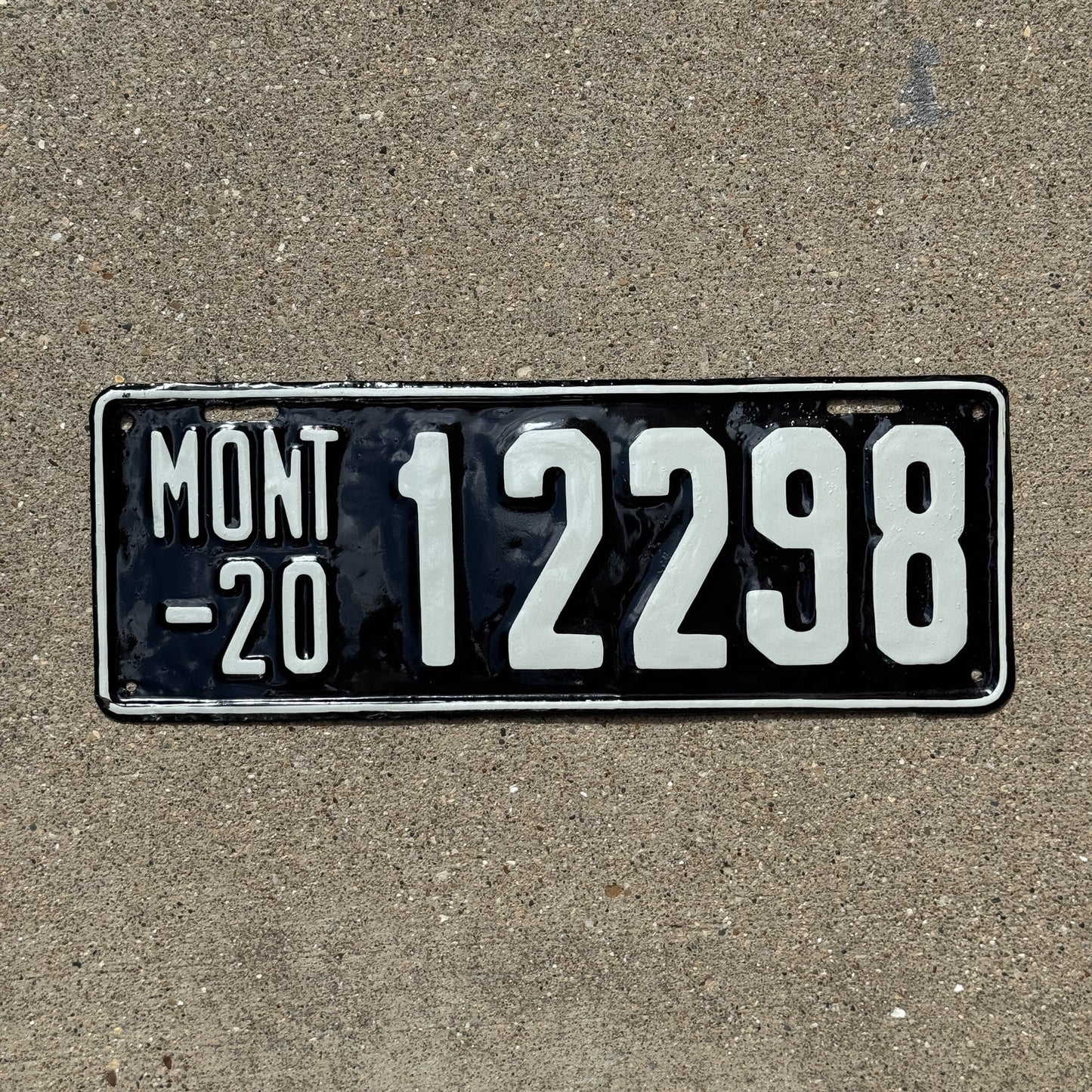 Photo of a 1920 Montana License Plate Auto Tag Garage Decor Vintage 12298