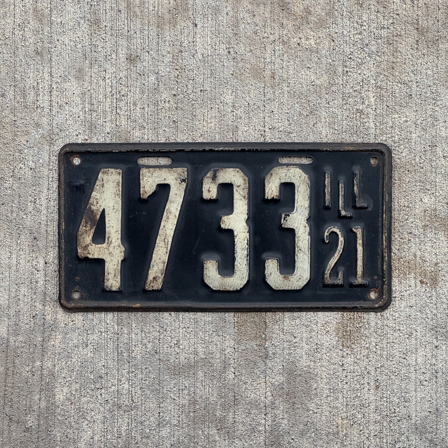 Photo of a 1921 Illinois License Plate Auto Tag Garage Decor Vintage Low Number Four Digit 4733 with original patina