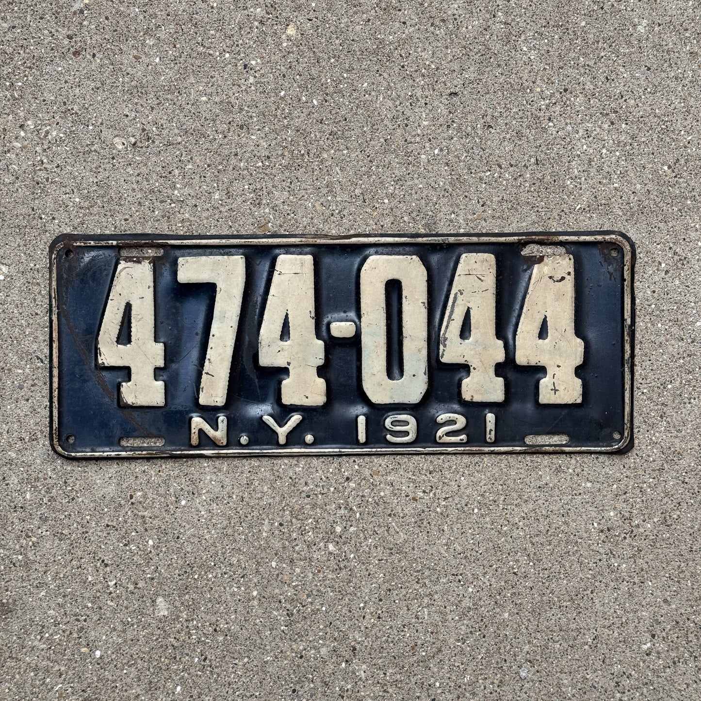 Photo of a 1921 New York License Plate Auto Tag Garage Decor Vintage 474 044