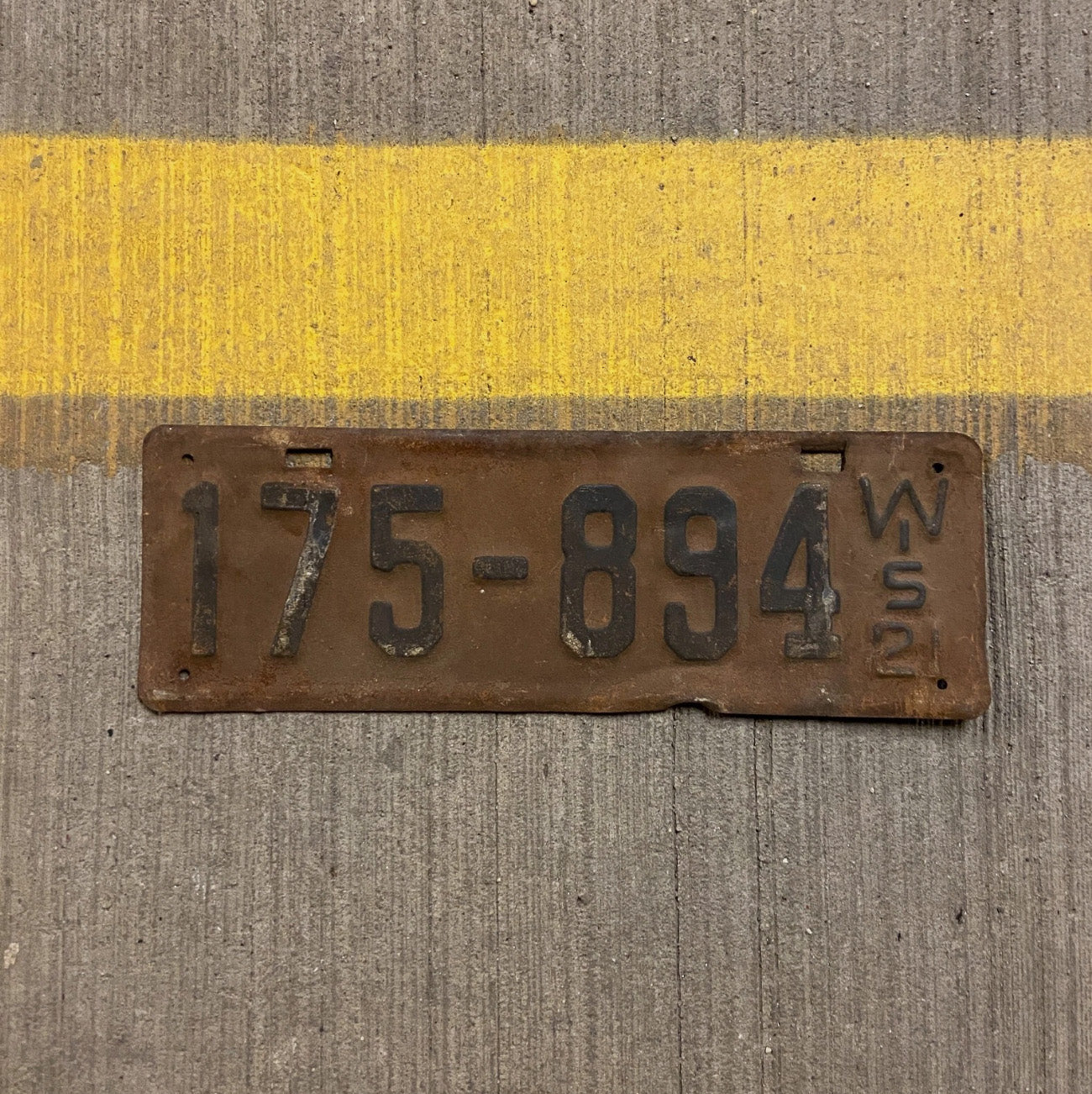 Photo of a 1921 Wisconsin License Plate Auto Tag Garage Decor Vintage Rusty Rustic 175 894