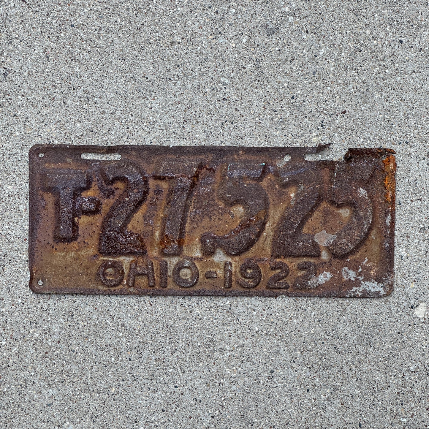 Photo of a 1922 Ohio Truck License Plate Auto Tag Garage Decor Vintage T 27 525 with original patina