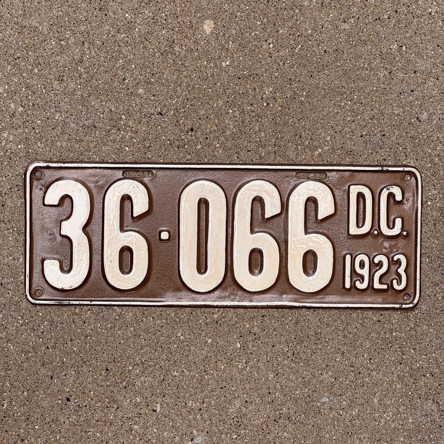 Photo of a 1923 Washington DC License Plate Auto Tag Garage Decor Vintage 36 066