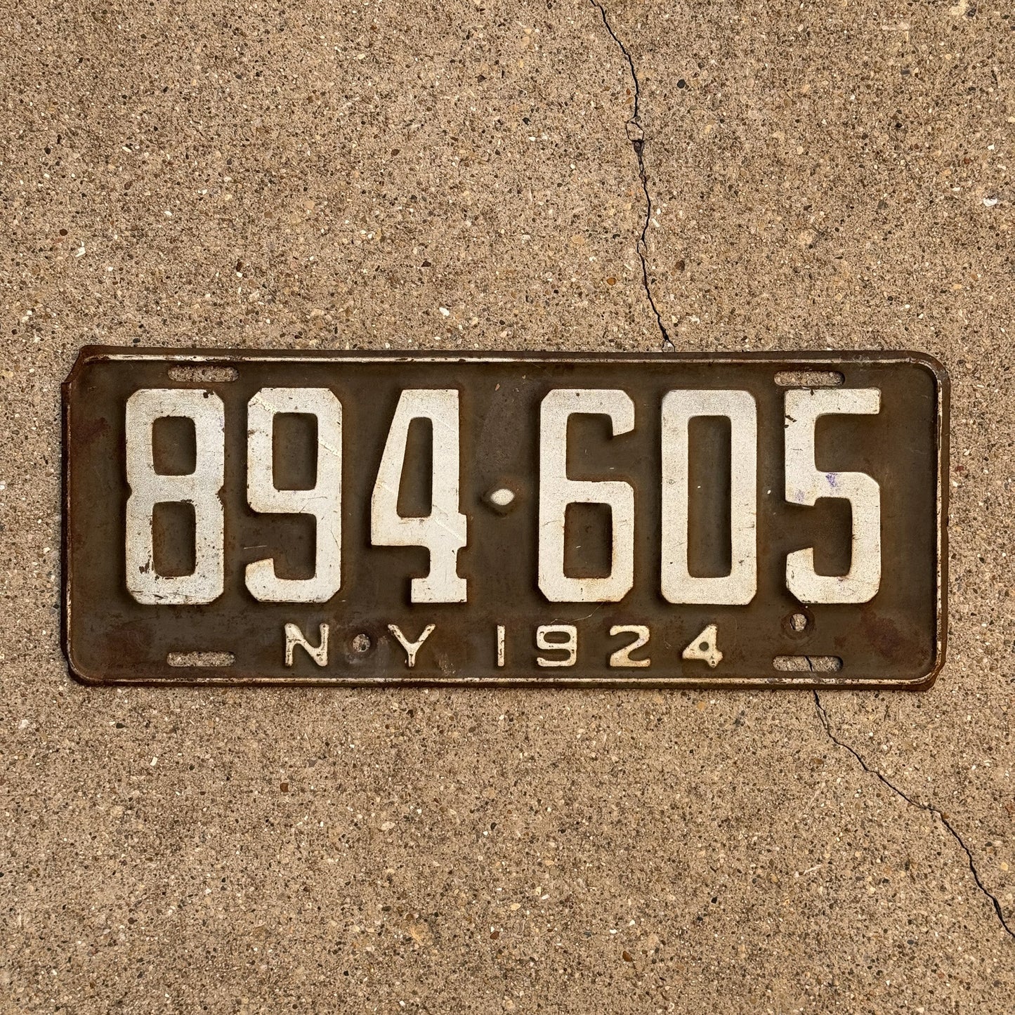 Photo of a 1924 New York License Plate Auto Tag Garage Decor Vintage 894 605