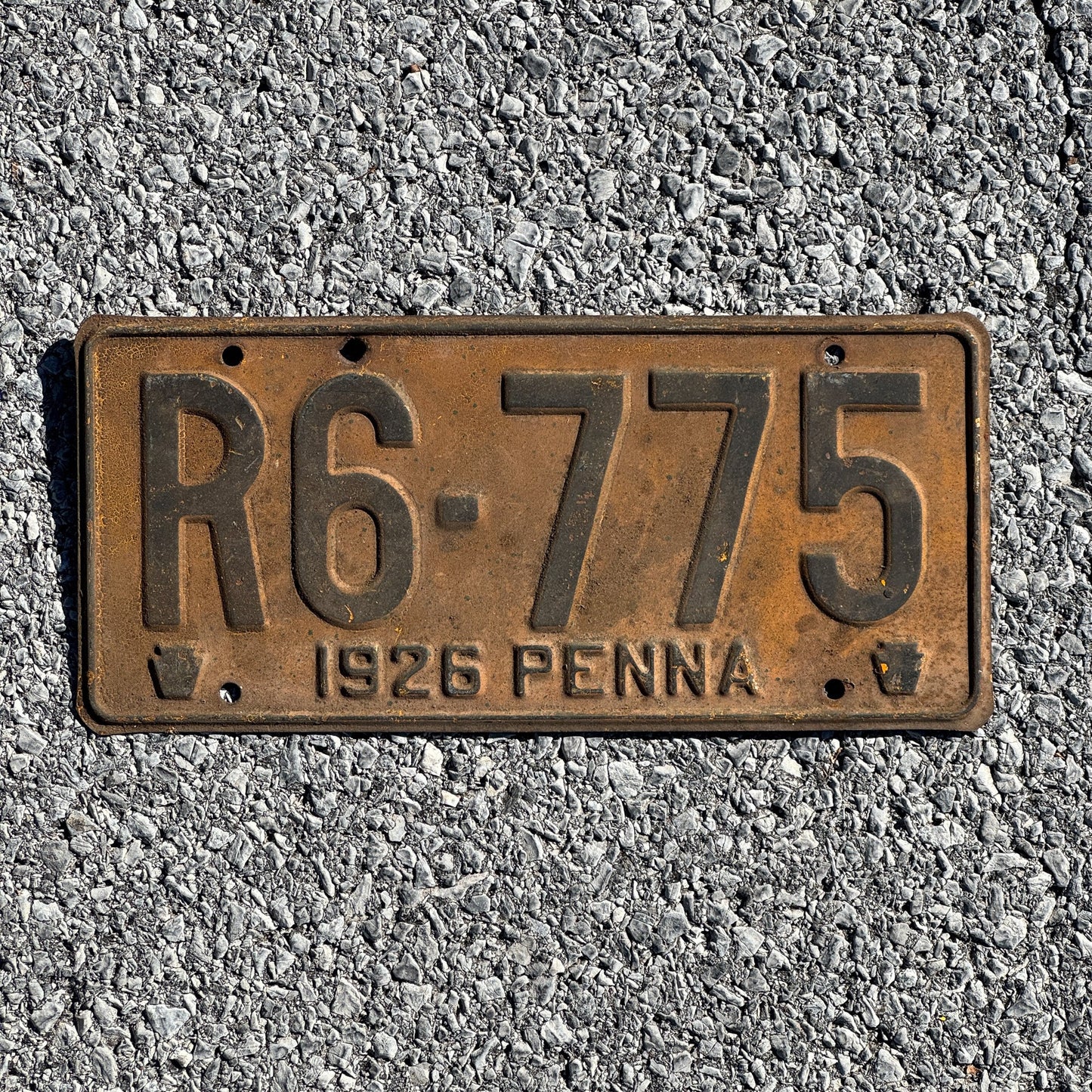 Photo of a 1926 Pennsylvania Truck License Plate Auto Tag Garage Decor Vintage R 6775