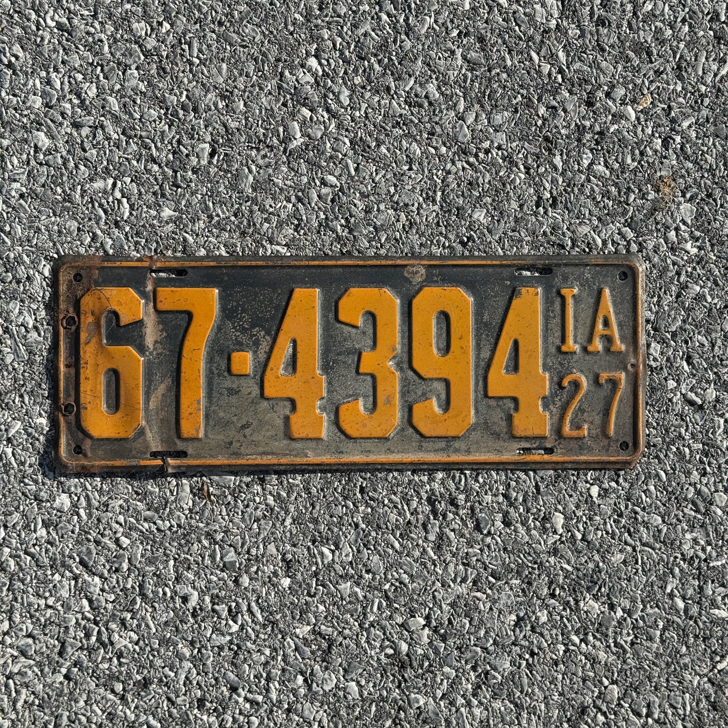 Photo of a 1927 Iowa License Plate Auto Tag Garage Decor Vintage 67 4394