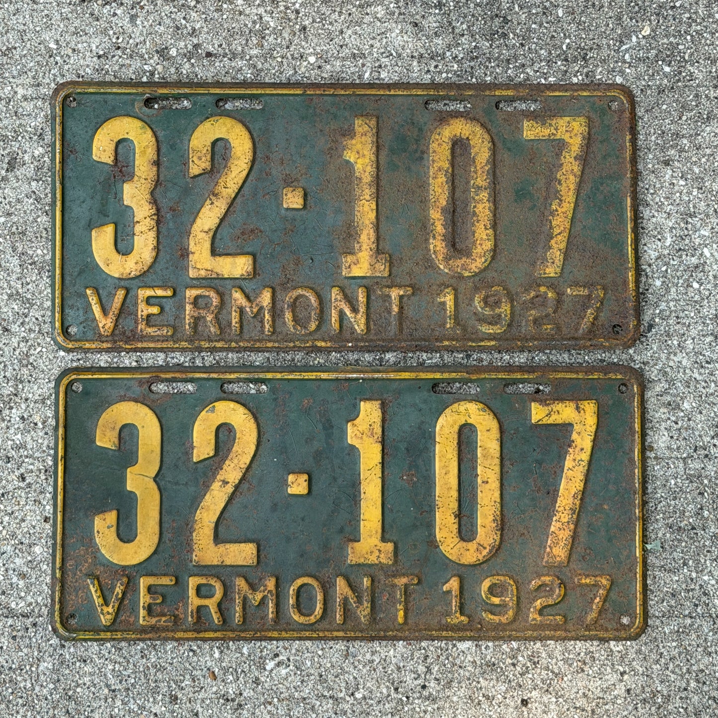 Photo of a 1927 Vermont License Plate Pair Auto Tag Garage Decor Vintage 32 107 with original patina