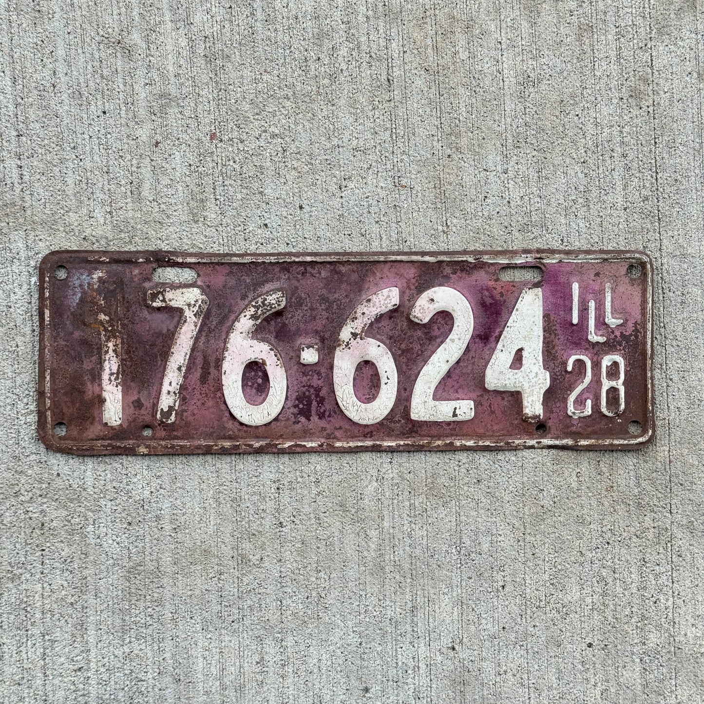 Photo of a 1928 Illinois License Plate Auto Tag Garage Decor Vintage Ford Model A Year 176 624 with original patina