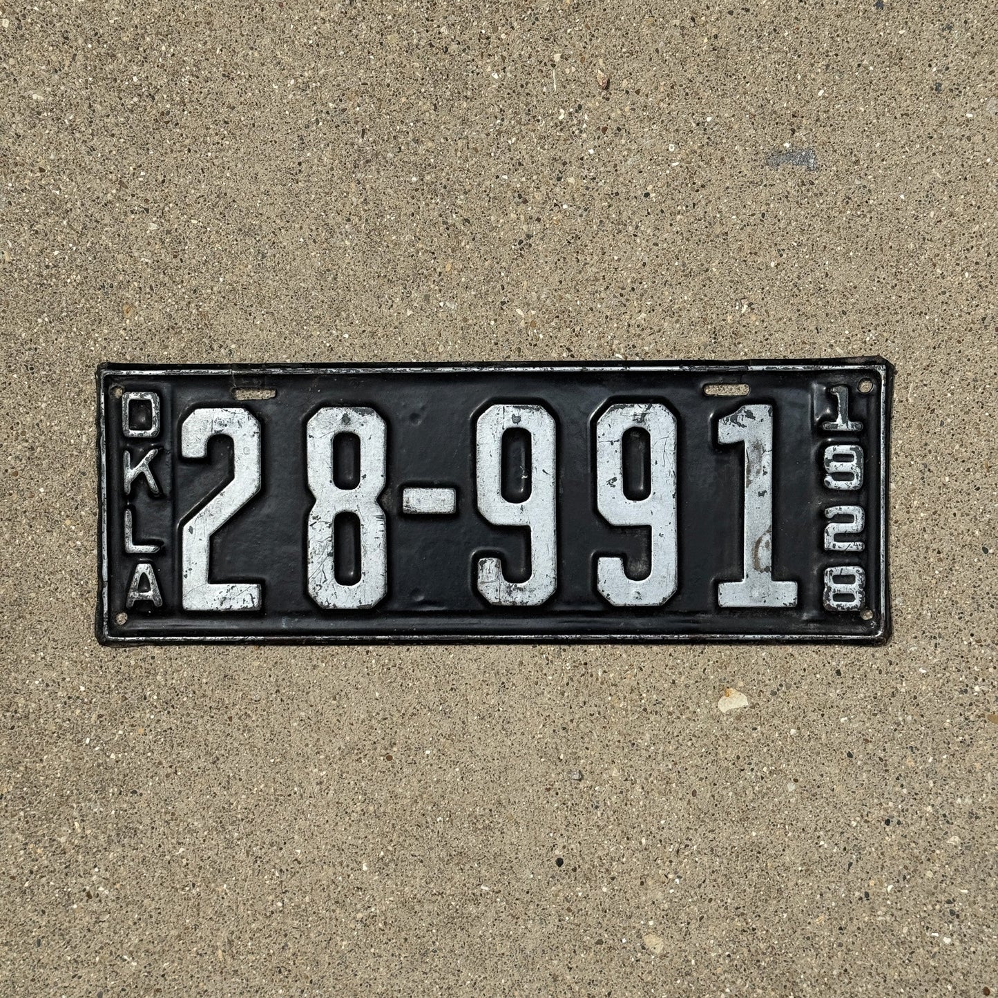 Photo of a 1928 Oklahoma Farm Tractor License Plate Auto Tag Garage Decor Vintage 28 991