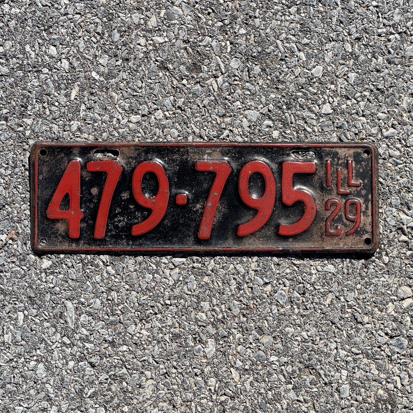 Photo of a 1929 Illinois License Plate Auto Tag Garage Decor Vintage Ford Model A Year 479 795