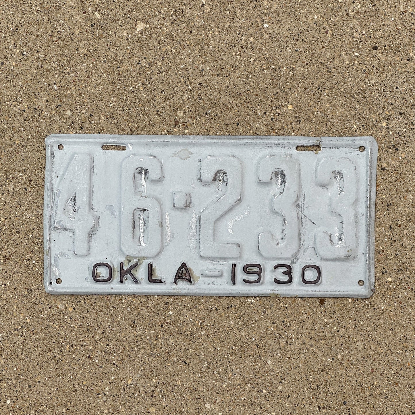 Photo of a 1930 Oklahoma License Plate Auto Tag Garage Decor Vintage 46 233