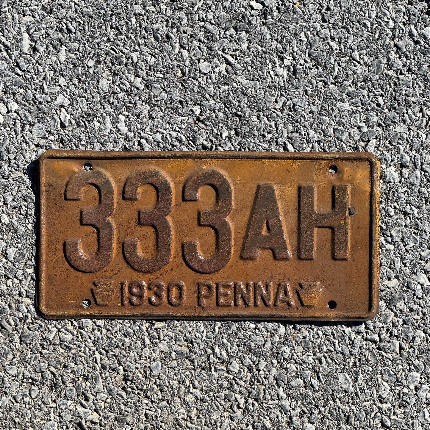 Photo of a 1930 Pennsylvania License Plate Auto Tag Garage Decor Vintage Repeat Repeating 333AH
