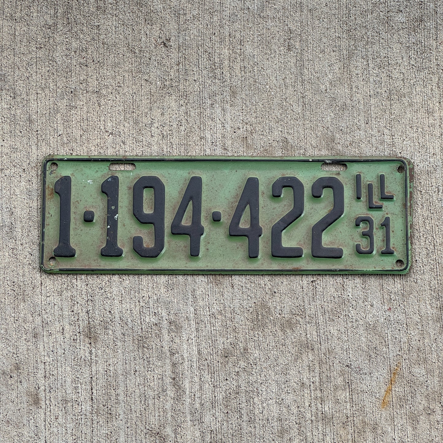 Photo of a 1931 Illinois License Plate Auto Tag Garage Decor Vintage Ford Model A Year 1 194 422 with original patina