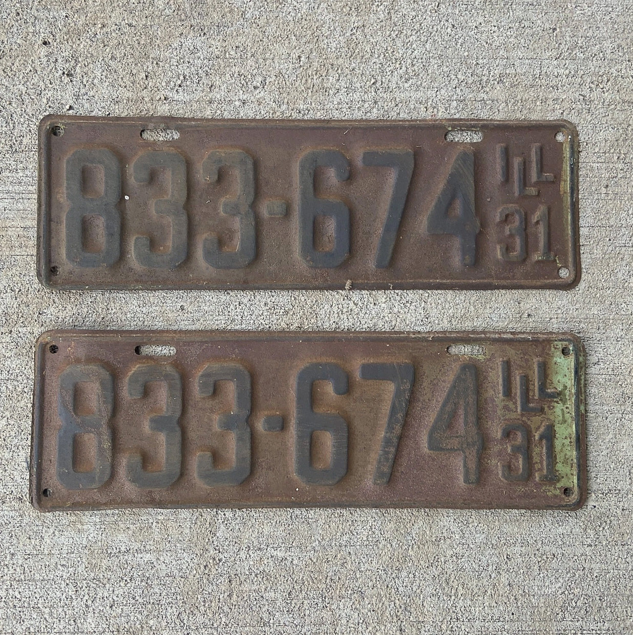 Photo of a 1931 Illinois License Plate Pair Auto Tag Garage Decor Vintage Ford Model A Year 833674 with original patina
