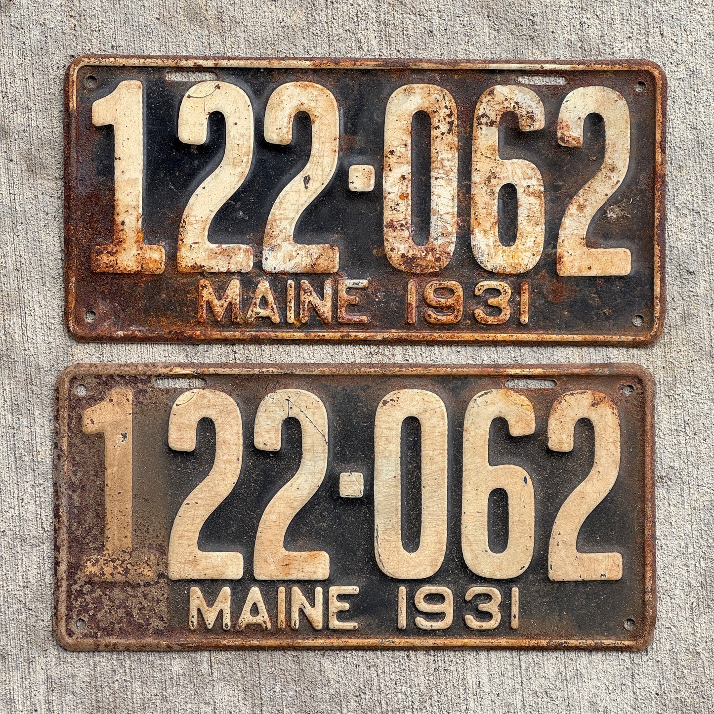 Photo of a 1931 Maine License Plate Pair Auto Tag Garage Decor Vintage Ford Model A Year 122 062 with original patina