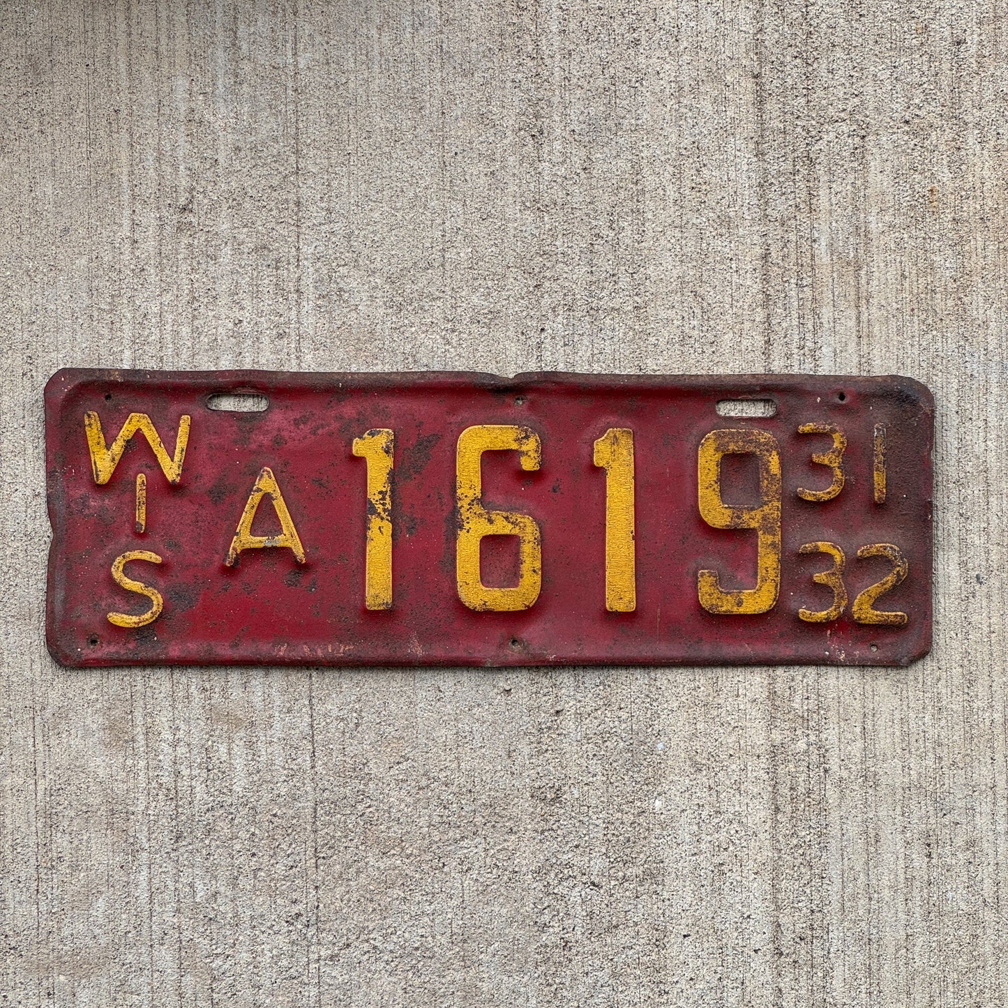 Photo of a 1931 Wisconsin License Plate Auto Tag Garage Decor Vintage A 1619