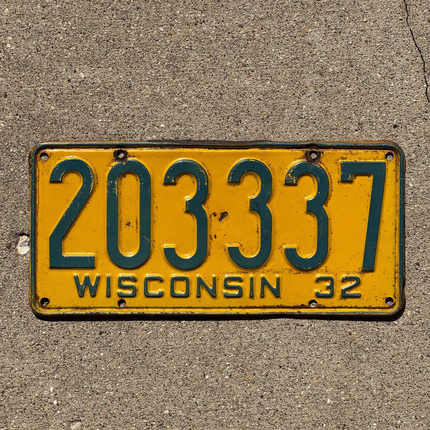 Photo of a 1932 Wisconsin License Plate Auto Tag Garage Decor Vintage 333 REPEAT REPEATING 203337
