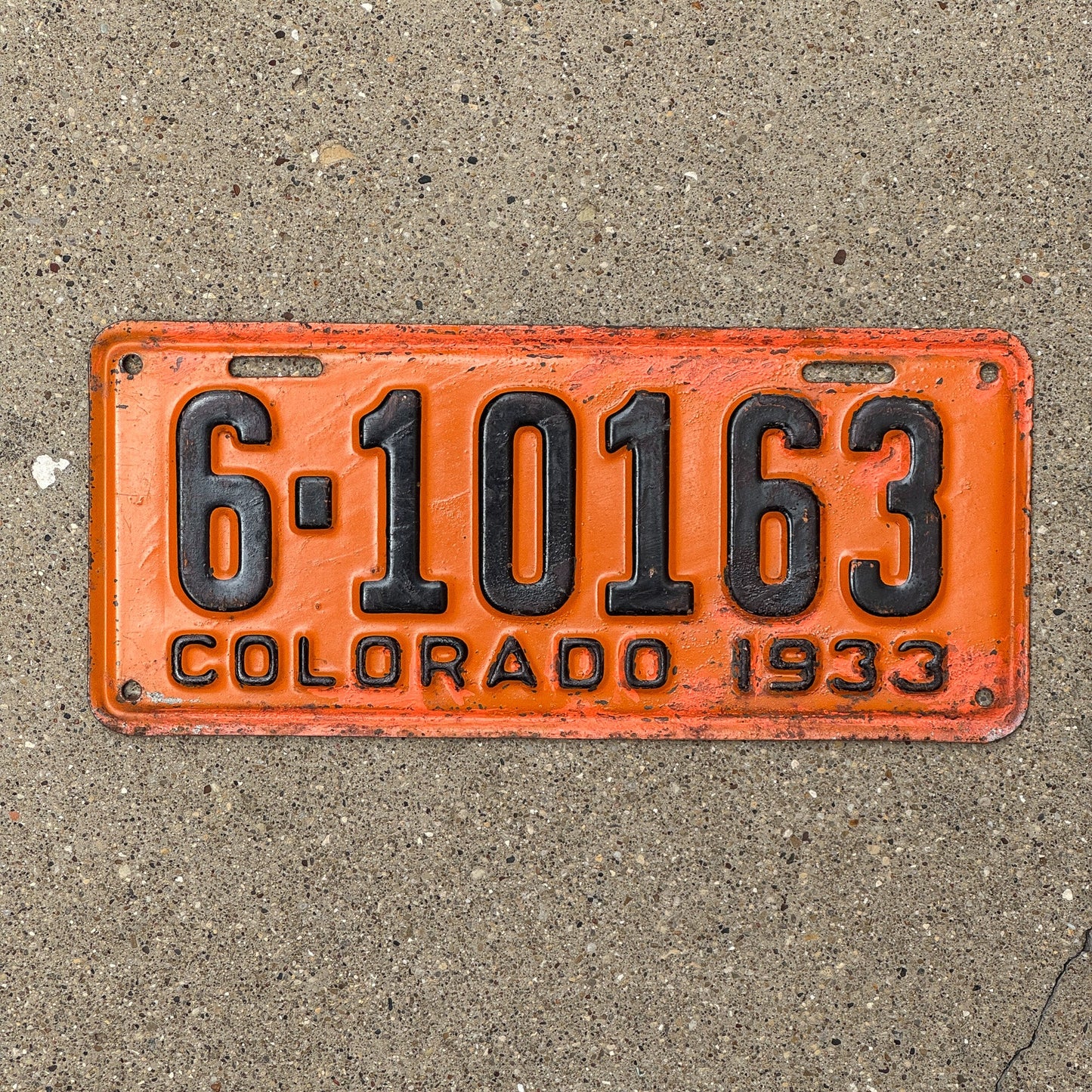 Photo of a 1933 Colorado License Plate Auto Tag Garage Decor Vintage 6 10163