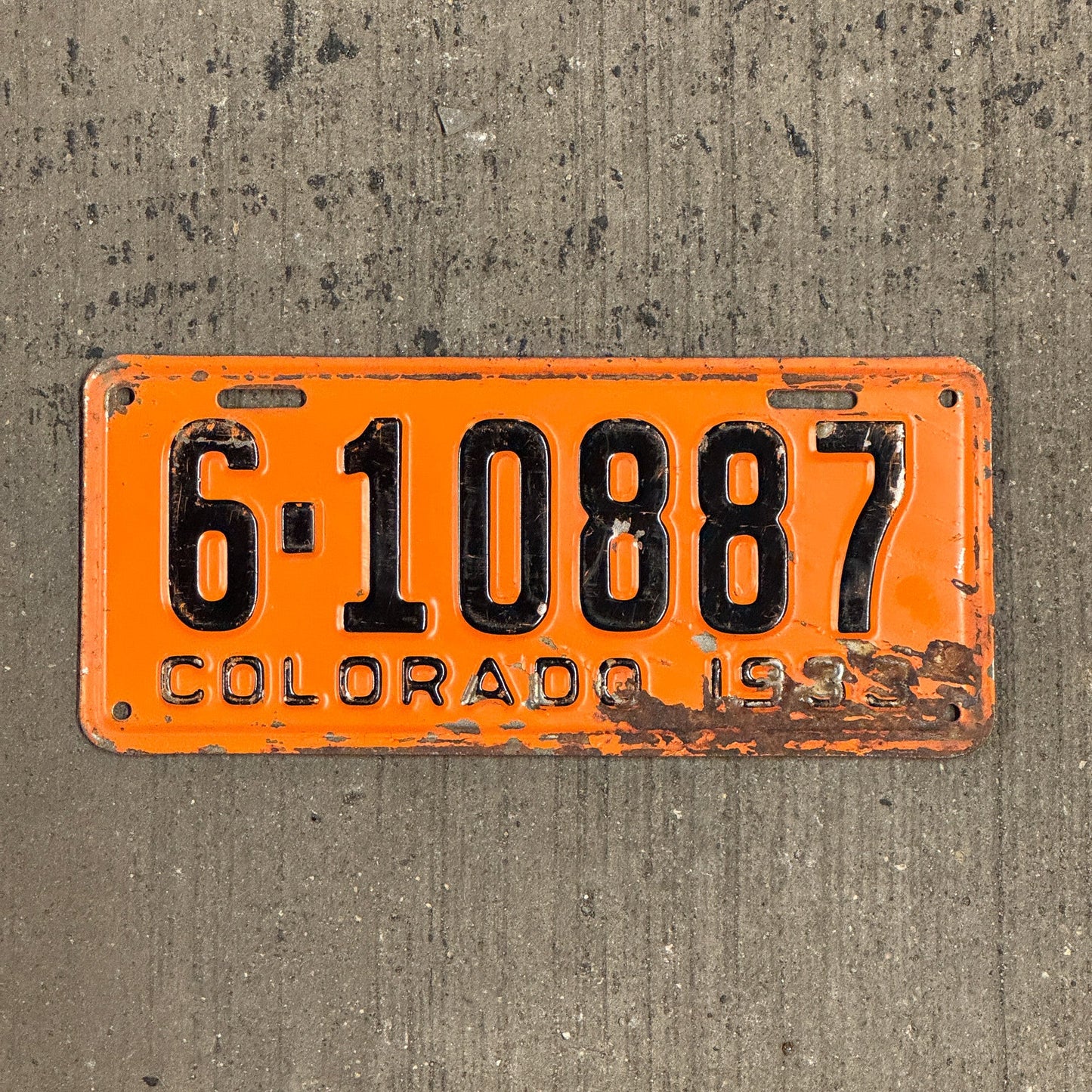 Photo of a 1933 Colorado License Plate Auto Tag Garage Decor Vintage 6 10887
