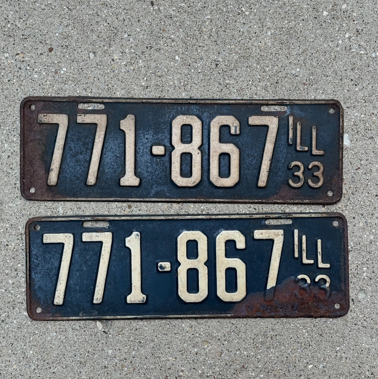 Photo of a 1933 Illinois License Plate Pair Auto Tag Garage Decor Vintage YOM Ford Chevy Dodge 771 867