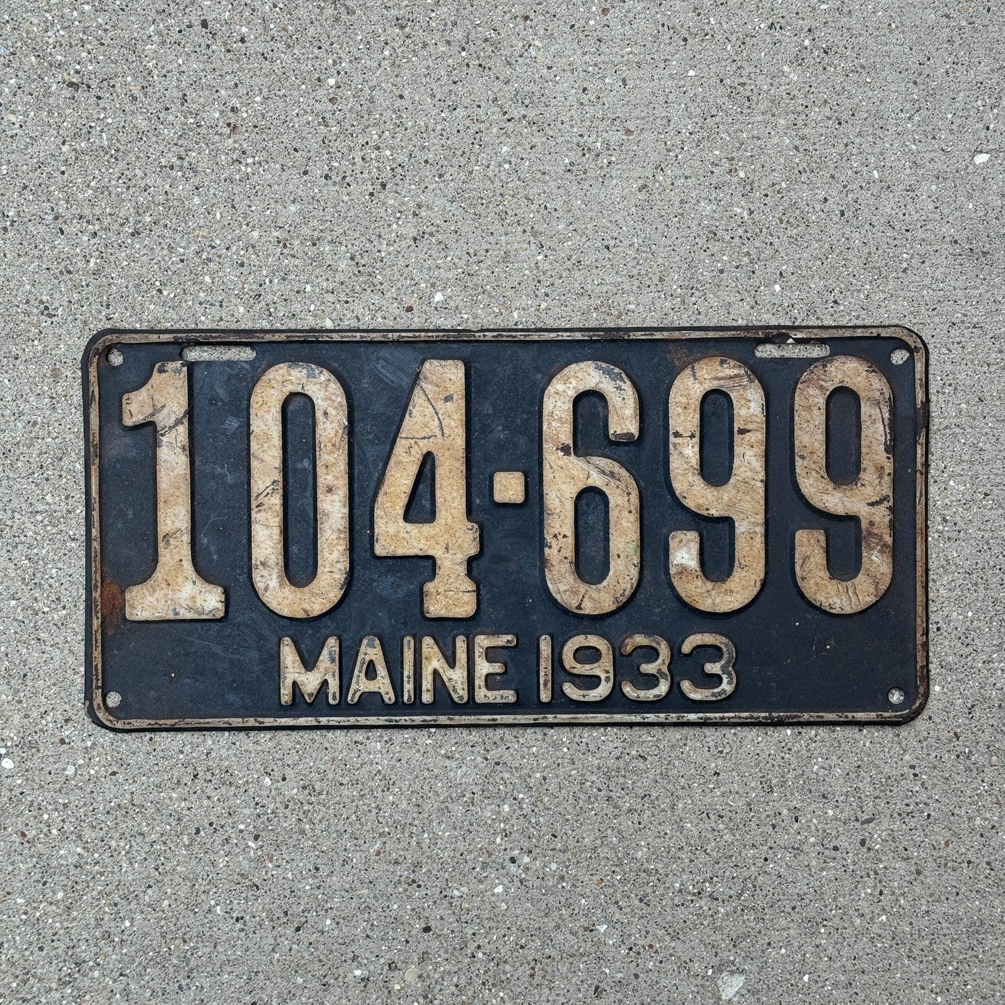 Photo of a 1933 Maine License Plate Auto Tag Garage Decor Vintage 104 699 with original patina