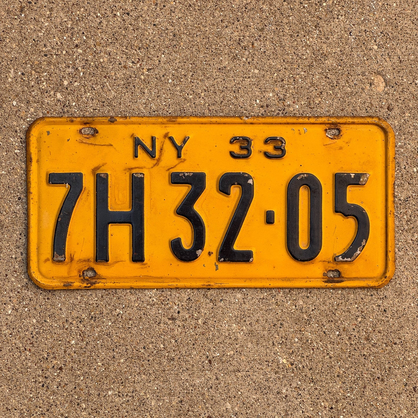 Photo of a 1933 New York License Plate Auto Tag Garage Decor Vintage 7H 3205