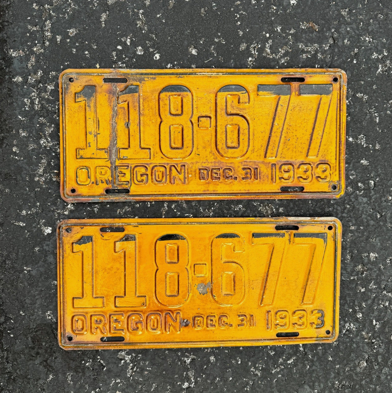 Photo of a 1933 Oregon License Plate Pair Auto Tag Garage Decor Vintage Car Show 118 677