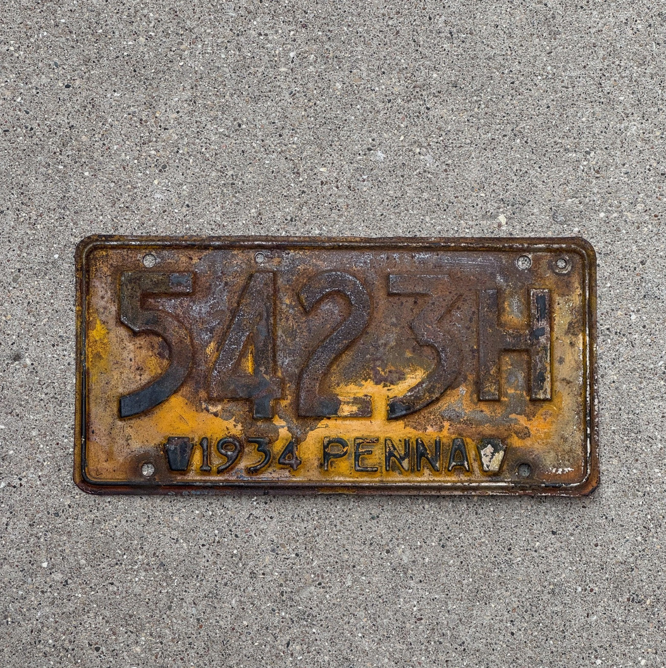 Photo of a 1934 Pennsylvania License Plate Auto Tag Garage Decor Vintage 5423H 5423 H