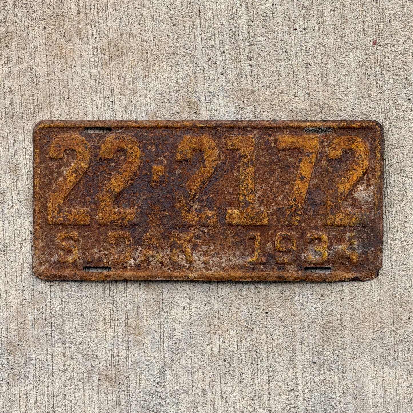 Photo of a 1934 South Dakota License Plate Auto Tag Garage Decor Vintage 22 2172 with original patina
