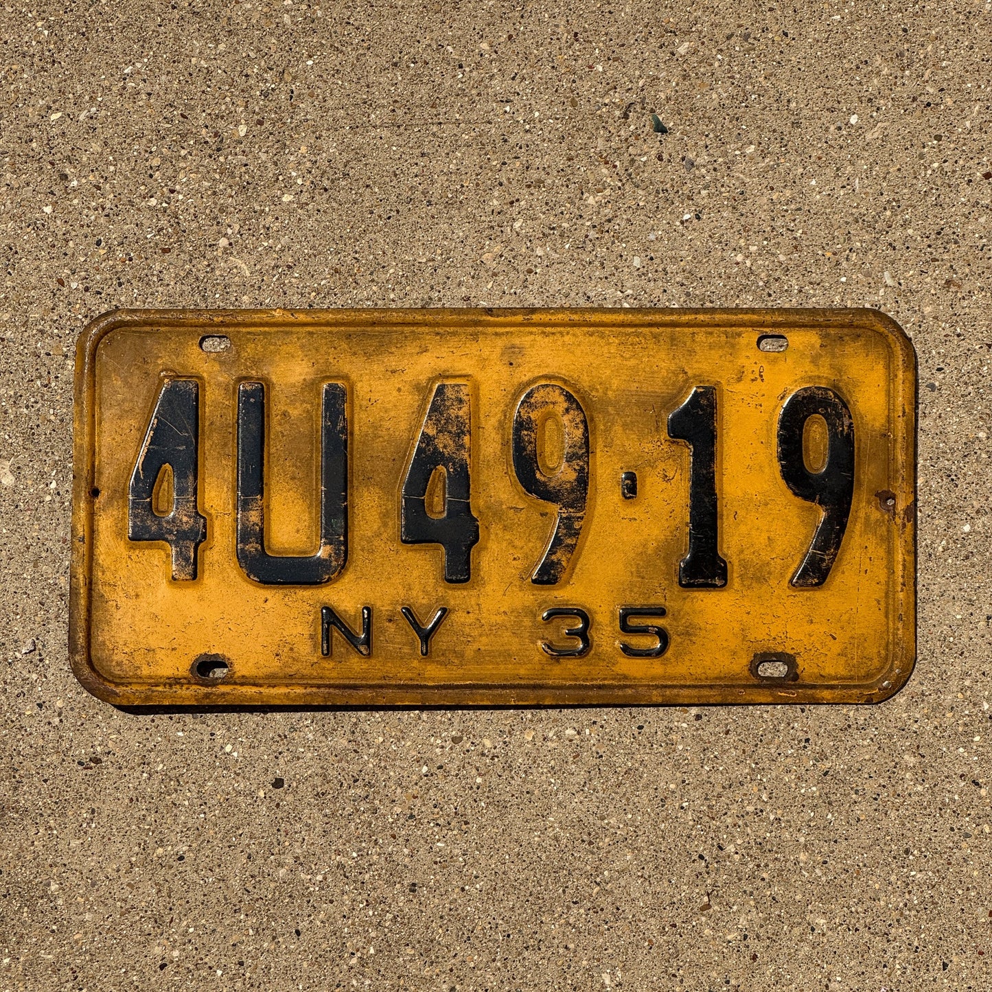 Photo of a 1935 New York License Plate Auto Tag Garage Decor Vintage 4U49 19