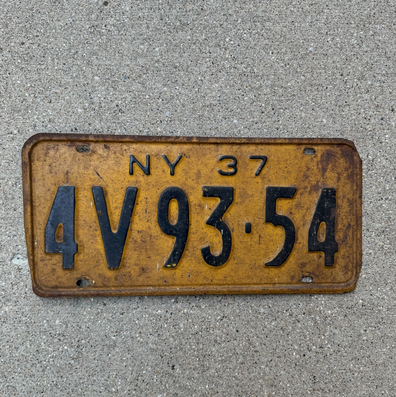 Photo of a 1937 New York License Plate Auto Tag 1 Garage Decor 4V 9354