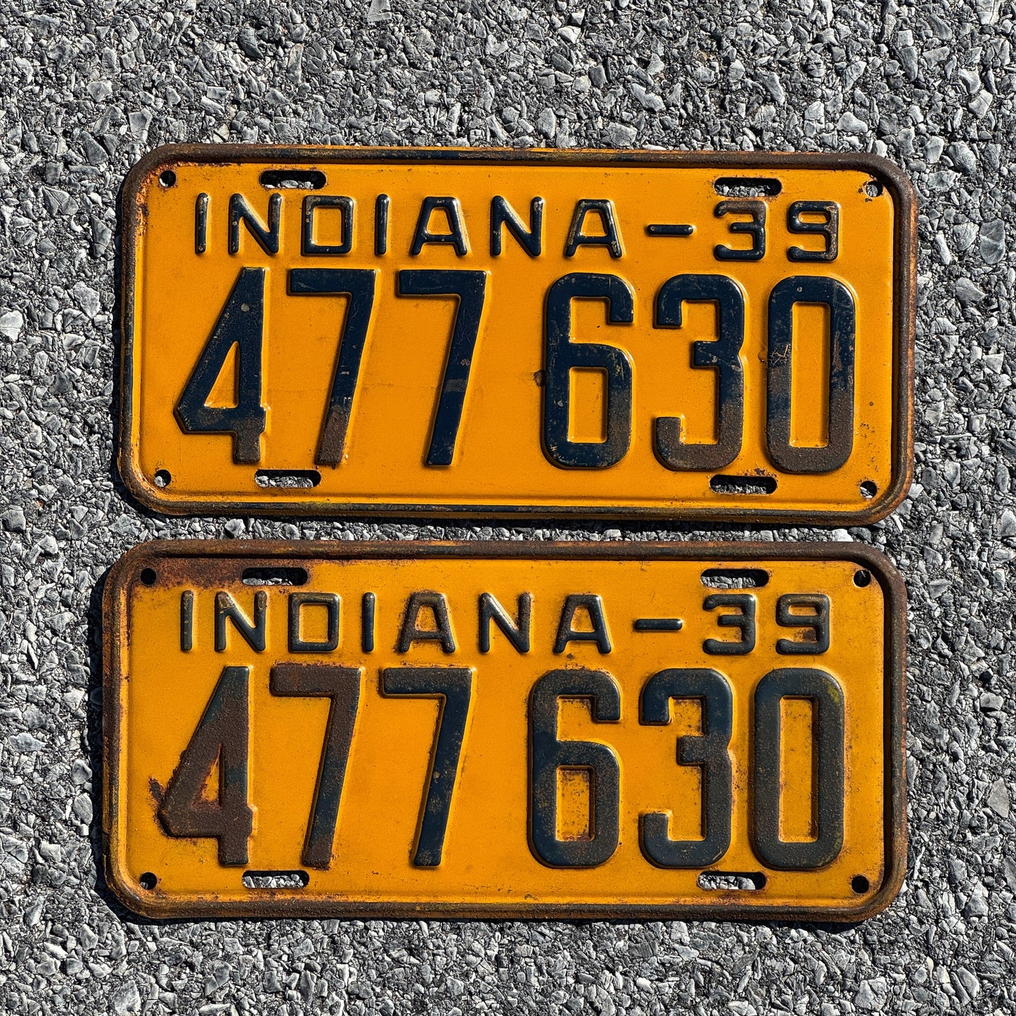 Photo of a 1939 Indiana License Plate Pair Auto Tag Garage Decor Vintage 477630