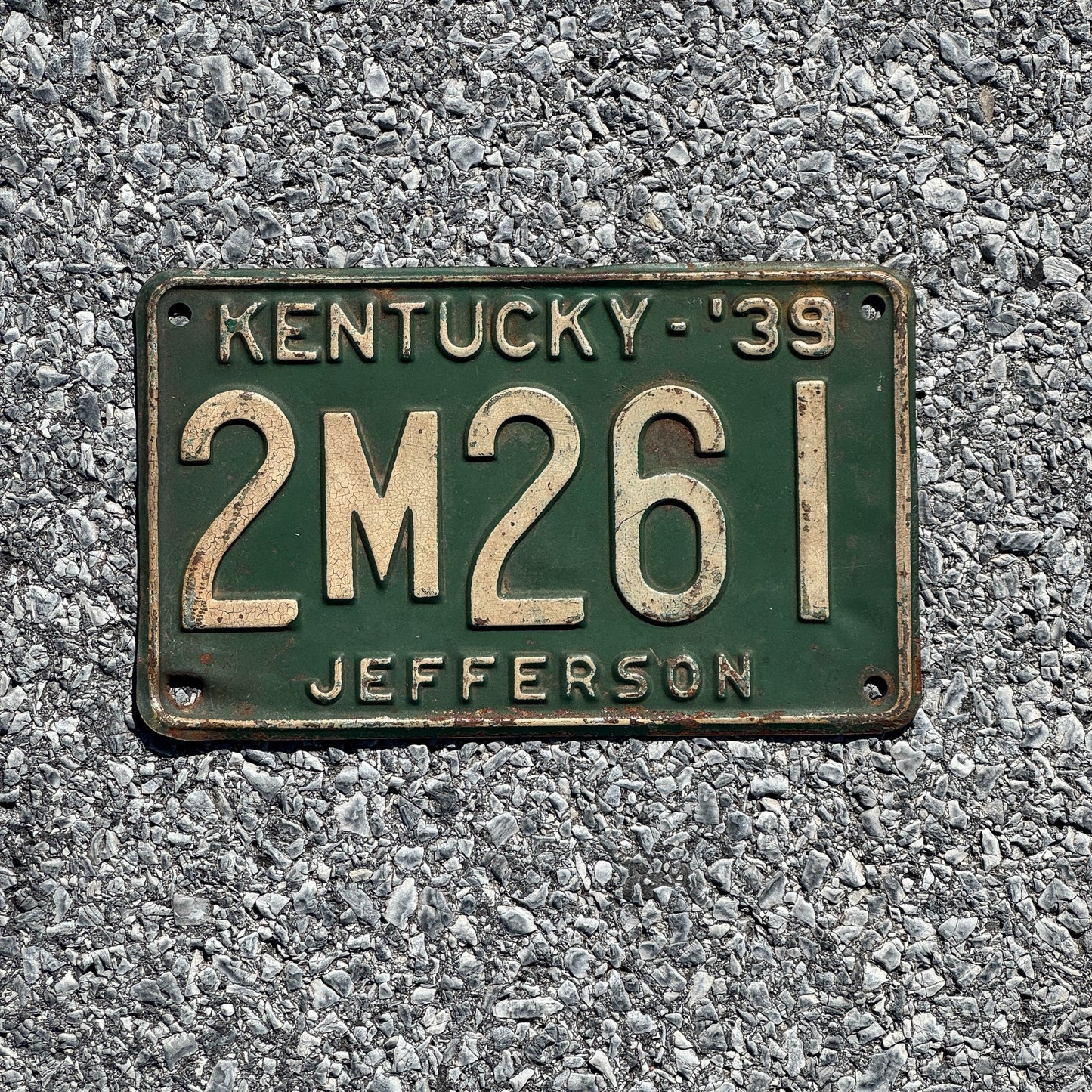 Photo of a 1939 Kentucky License Plate Auto Tag Garage Decor Vintage Jefferson County 2M261