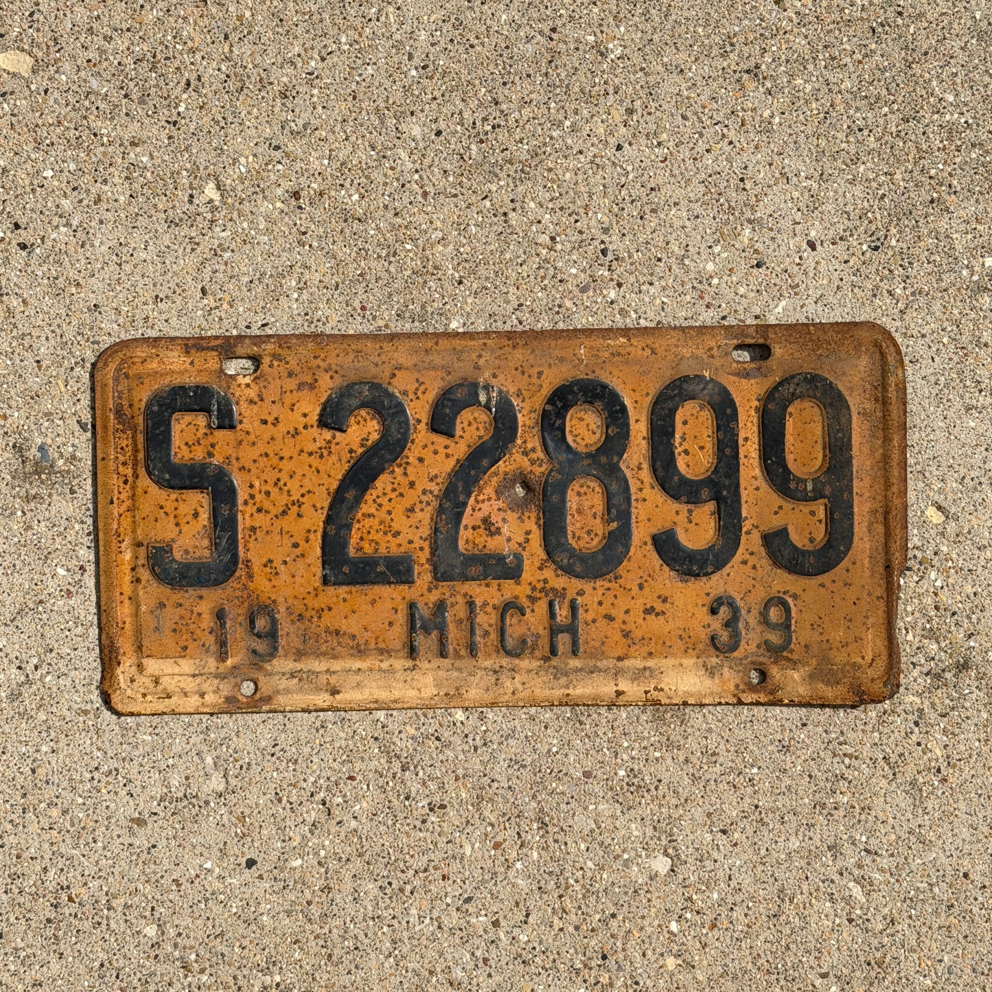 Photo of a 1939 Michigan License Plate Auto Tag Garage Decor Vintage S 22899 with original patina