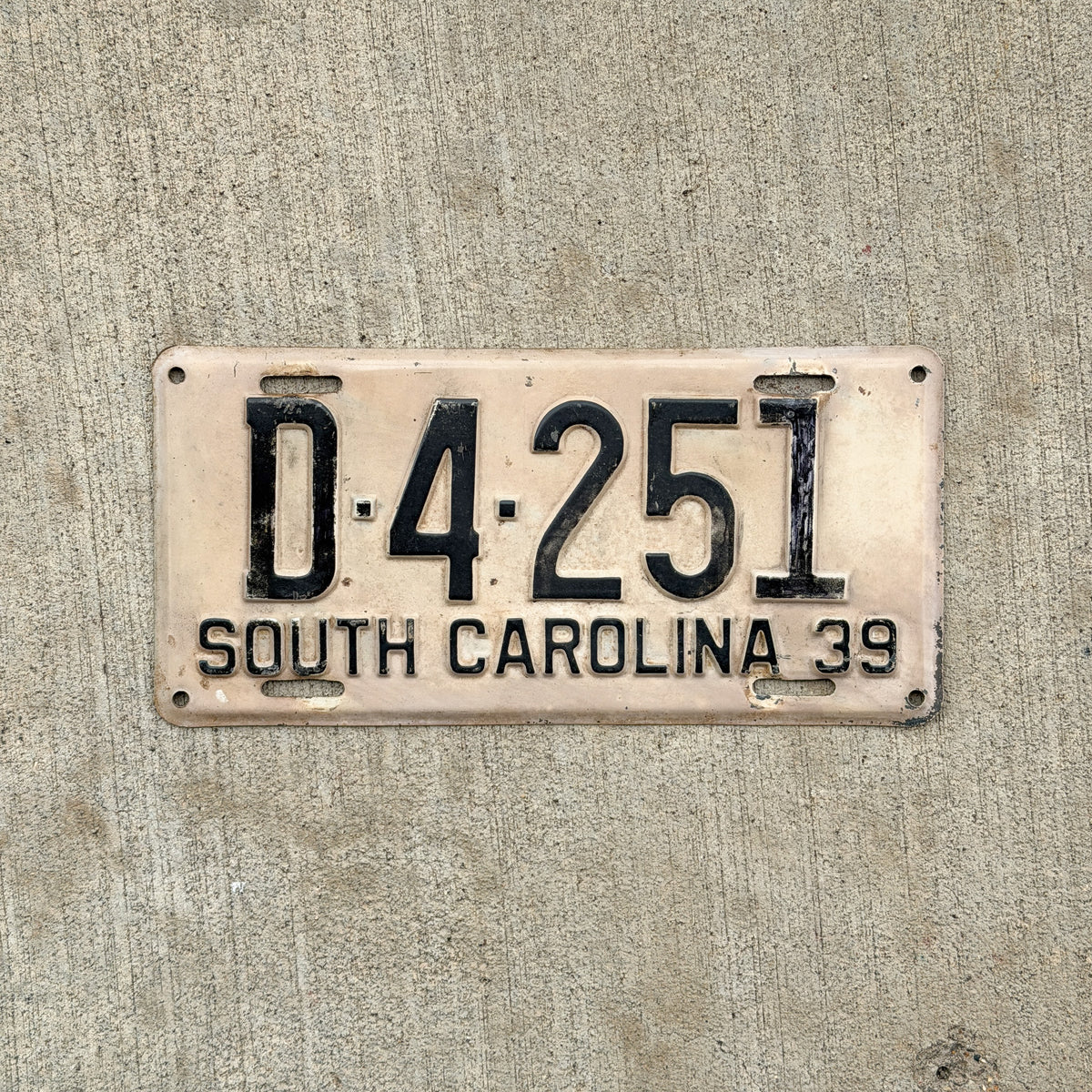 Photo of a 1939 South Carolina License Plate Auto Tag Garage Decor Vintage D 4 251 with original patina