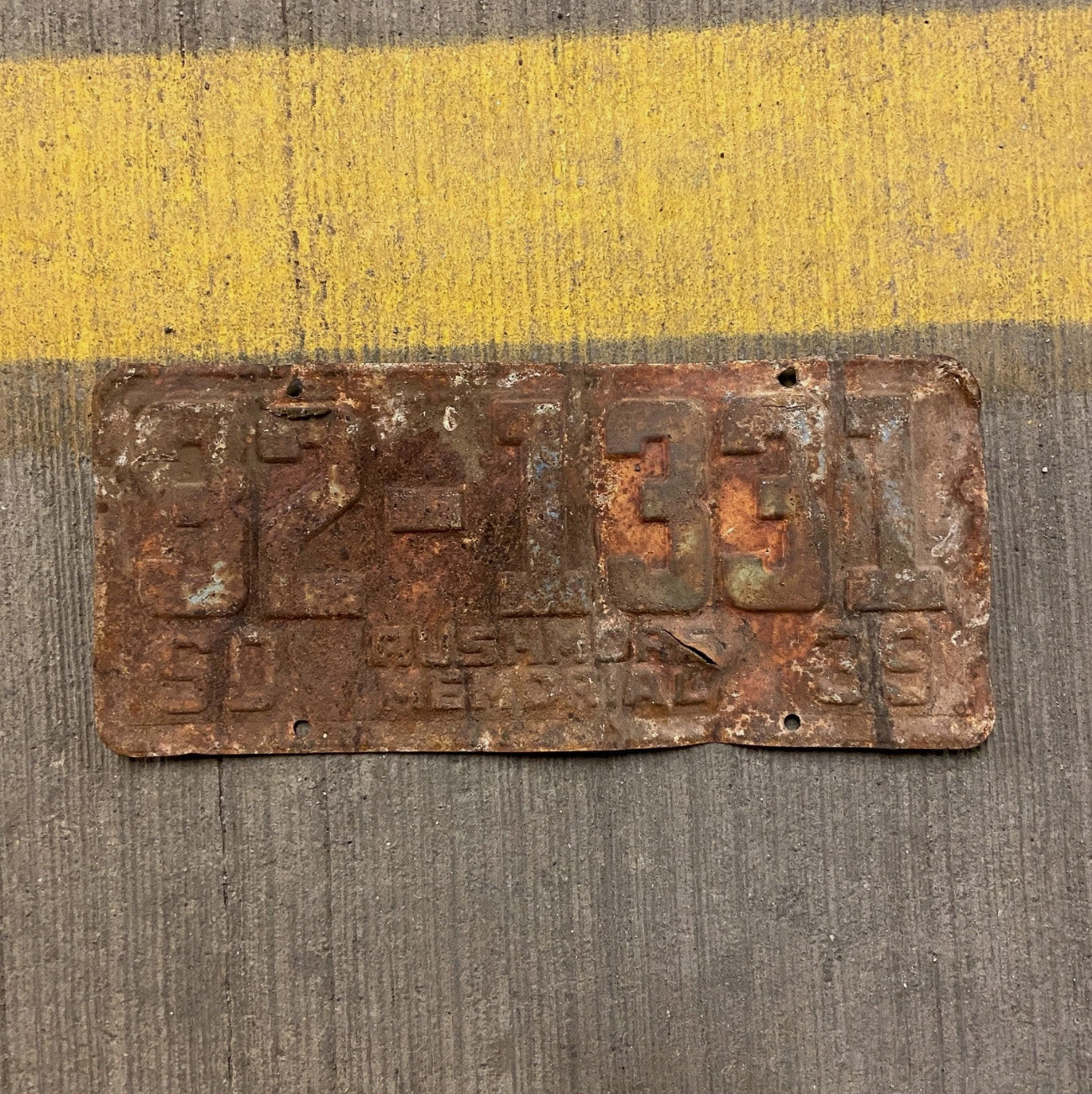 Photo of a 1939 South Dakota License Plate Auto Tag Garage Decor Vintage 32 1331