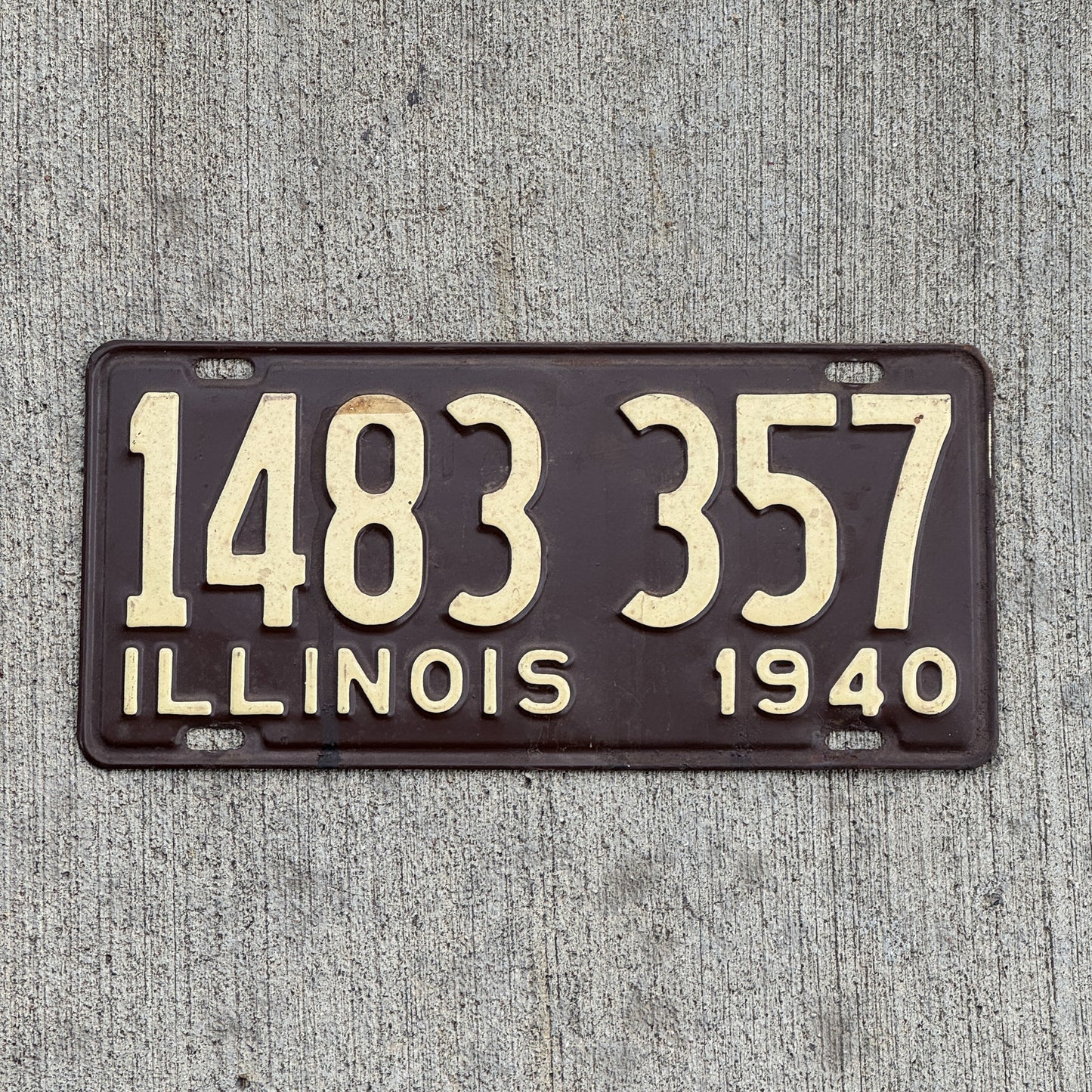 Photo of a 1940 Illinois License Plate Auto Tag Garage Decor Vintage 1 483 357 with original patina