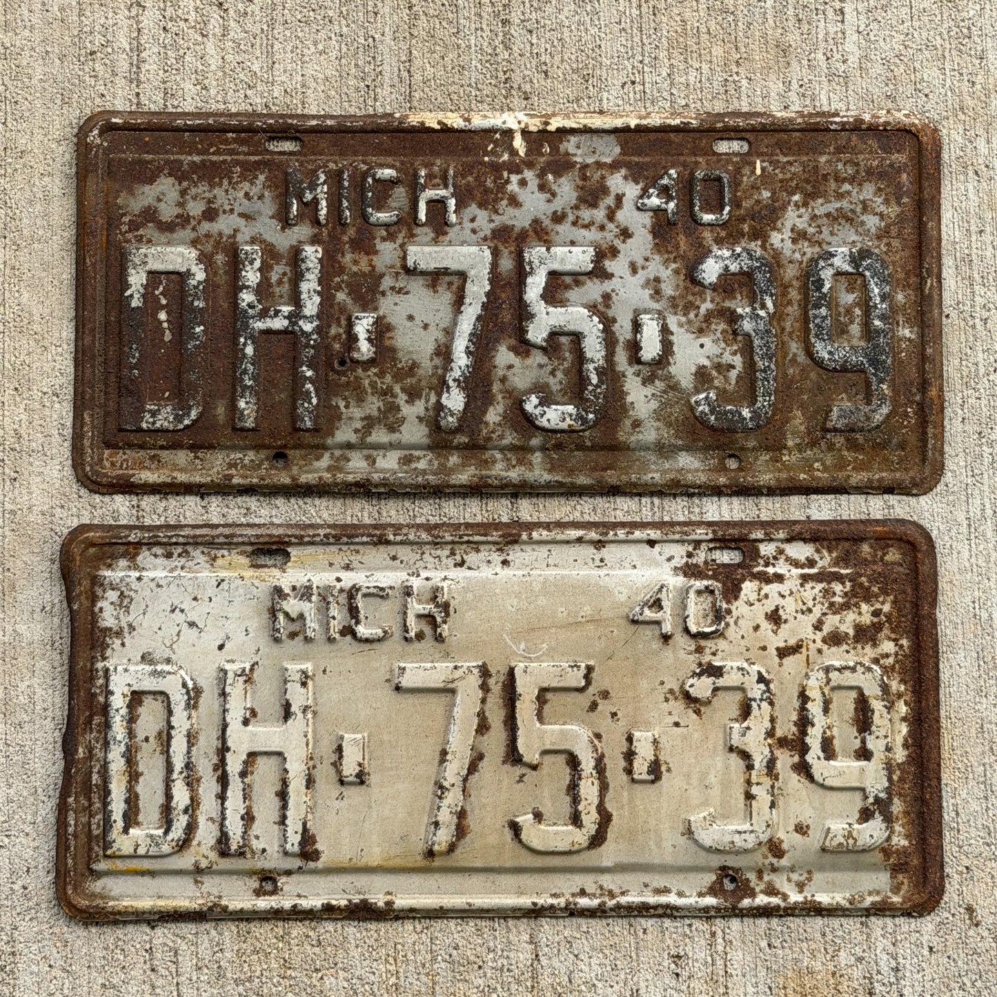 Photo of a 1940 Michigan License Plate Pair Auto Tag Garage Decor Vintage DH 75 39 with original patina