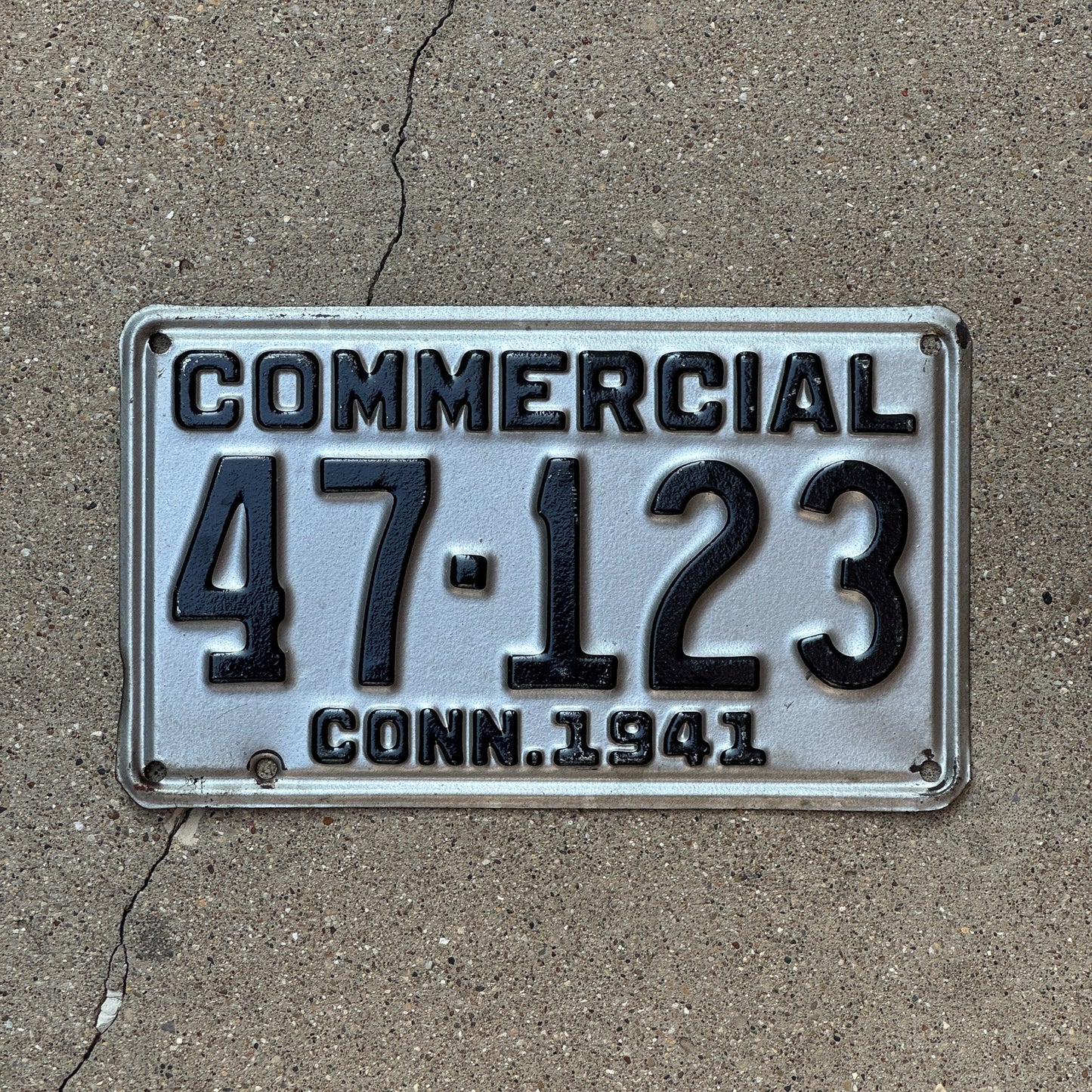 Photo of a 1941 Connecticut Commerial Truck License Plate Auto Tag Garage Decor Vintage 47 123