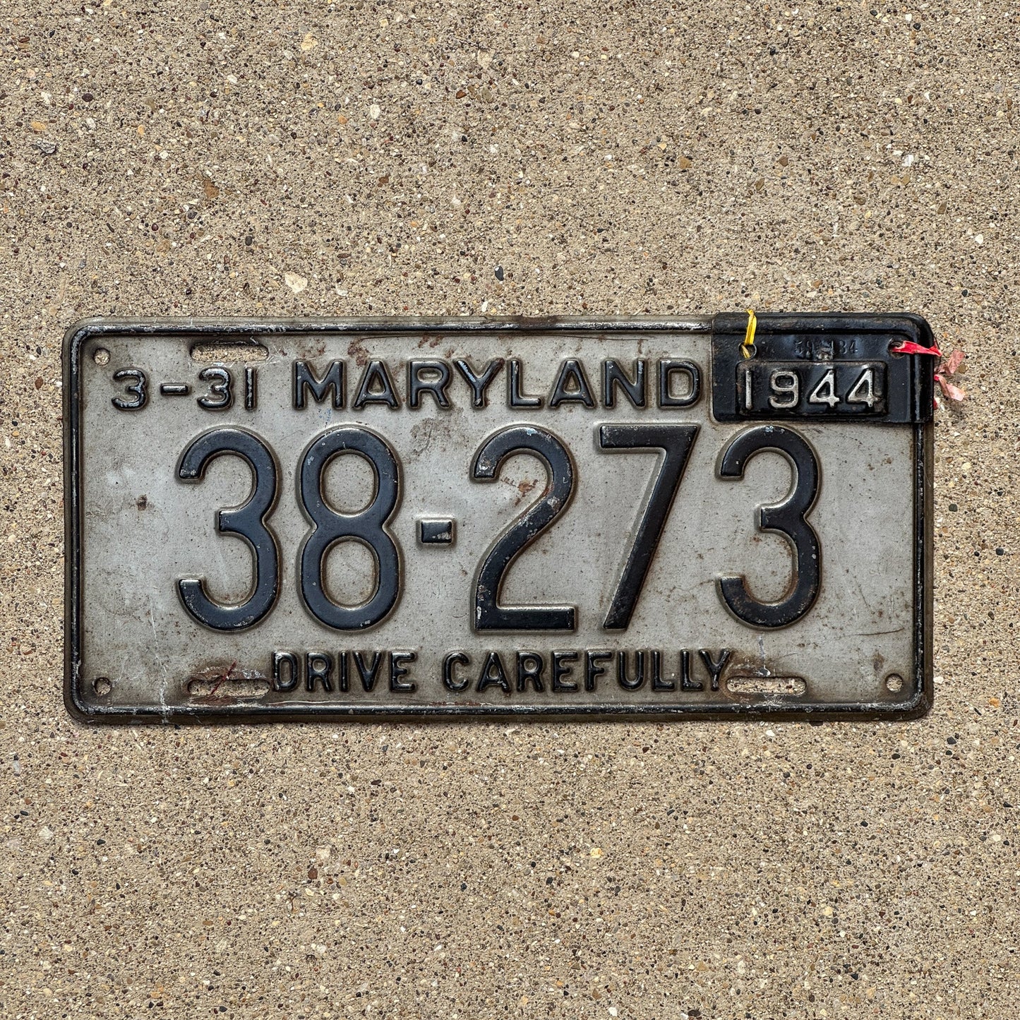 Photo of a 1942 1944 Maryland License Plate Auto Tag Garage Decor Vintage 38 273