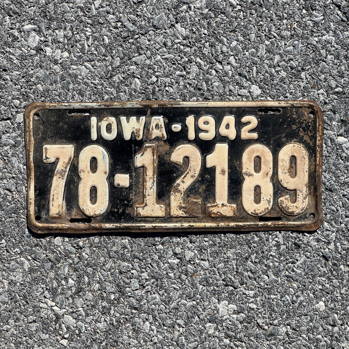 Photo of a 1942 Iowa License Plate Auto Tag Garage Decor Vintage 78 12189