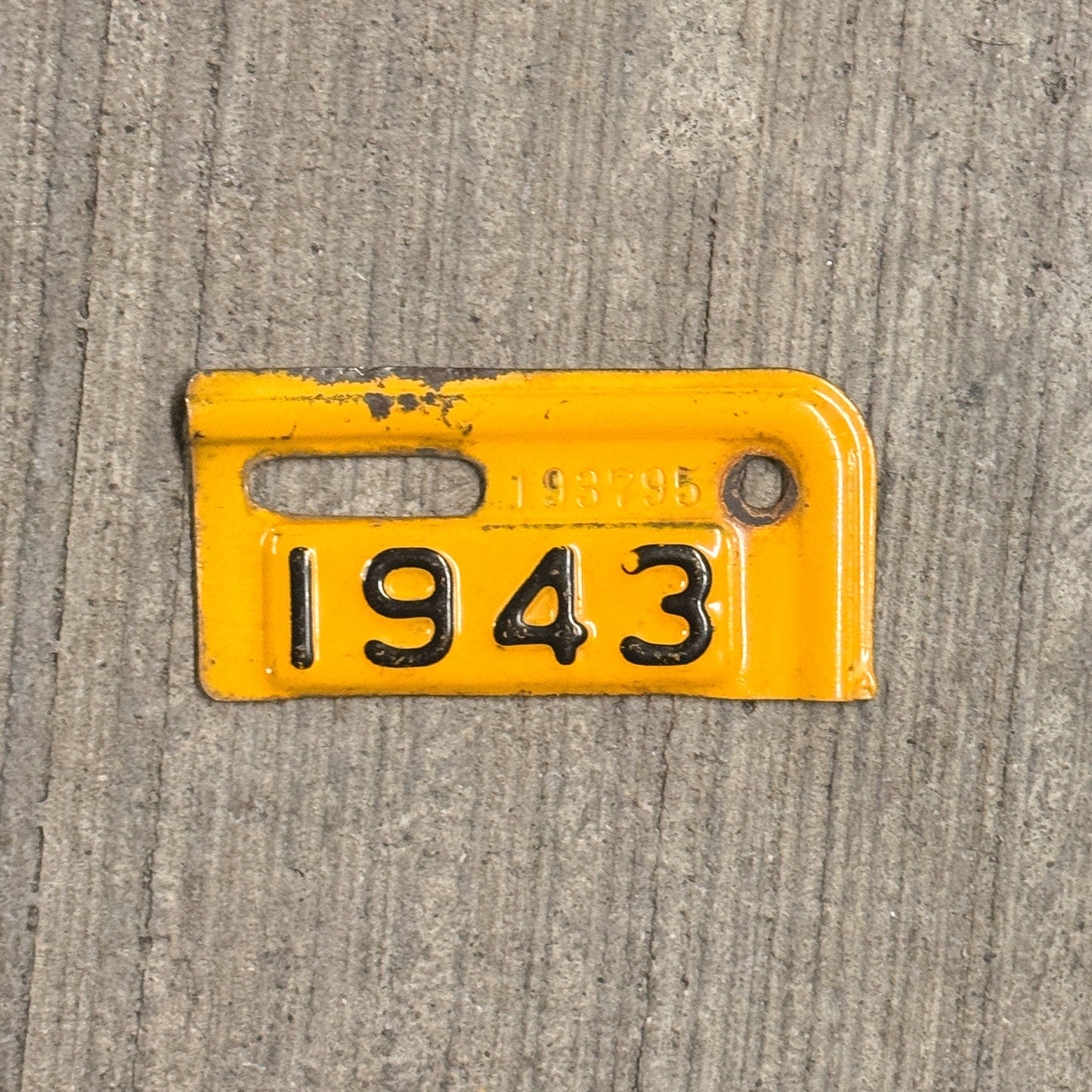 1943 Maryland Registration Tab License Plate Auto Tag 193795